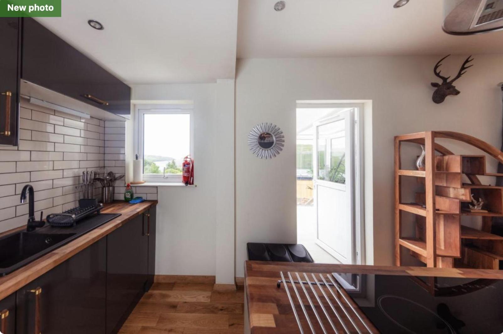 Luxury Cottage With Stunning Views Near Fairy Pools - School House 3 Carbost  Exterior foto